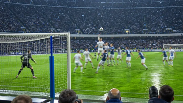 Napoli-Roma 3-3 al Diego Armando Maradona: pareggio ricco di gol e ribaltamenti
